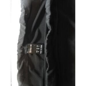Shien Shorts black